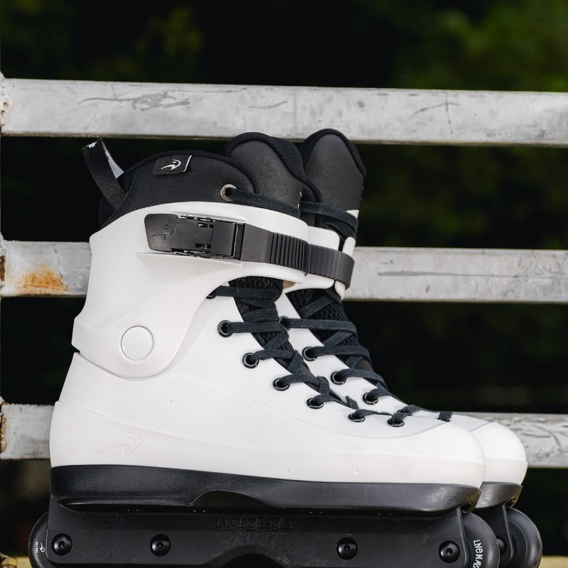 Flying Eagle Heron SF60 White Skates